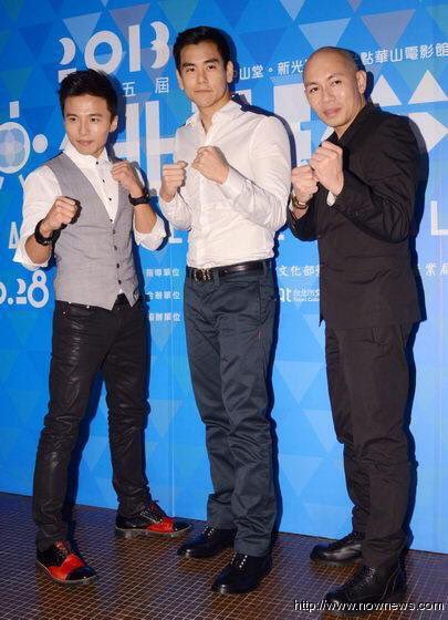 twgrs1202's tweet photo. 「激戰」の記者会見時。台湾では地元民阿緯がホストのよう♡(「激戰」は香港映画) #阿緯 #劉峻緯 #Awayne #lollipop #lollipopf #棒棒堂 #模范棒棒堂 #激戰 #張家輝 #彭于晏 https://t.co/lPY1o1CmSo