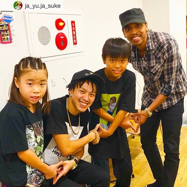 ButtaRanx's tweet photo. 📸Big up to the Ja to Ja Young GENNA GENNA Dancers , Reggae Dancehall WE SAH ST888💥😎👊  #kids #dancers #japan #jamaica #dancehall #upmove https://t.co/blUD40kof5