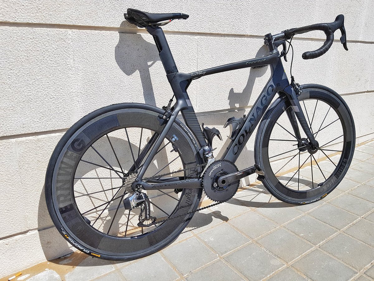 ClintonOlsen's tweet photo. Colnago Concept 
@wolfisbikeshop  @CeramicSpeed  @SRAMroad  @Colnagoworld  @PrologoOfficial @Lightweight_CS 
#colnagoconcept #fernweg #sram https://t.co/uLscINoXEY