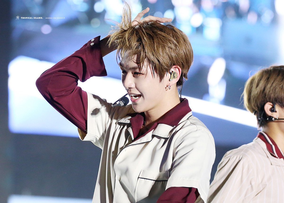 upbeat_Daniel's tweet photo. 당가니엘 지리고요 오지고요 고요고요 고요한 밤이고요 산기슭이 인정하는 바이고요 슭곰발이 인정하는 바입니다~~~이거레알 반박불가 빼박캔트 버벌진트 버캔스탁인부분 에바쎄바쌈바디바참치넙치꽁치삼치갈치뭉치면살고흩어지면인정하는각이옵니다,, https://t.co/2kRA6vxkfl