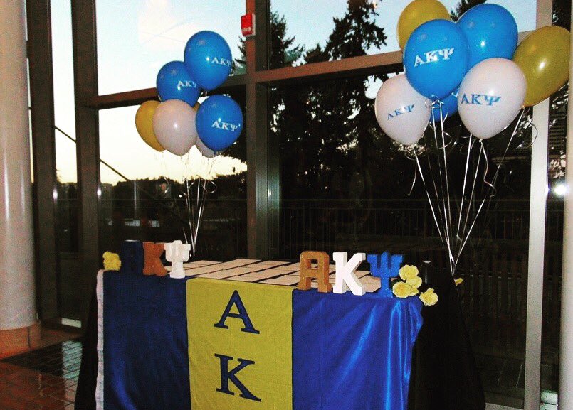 UO Alpha Kappa Psi tweet media