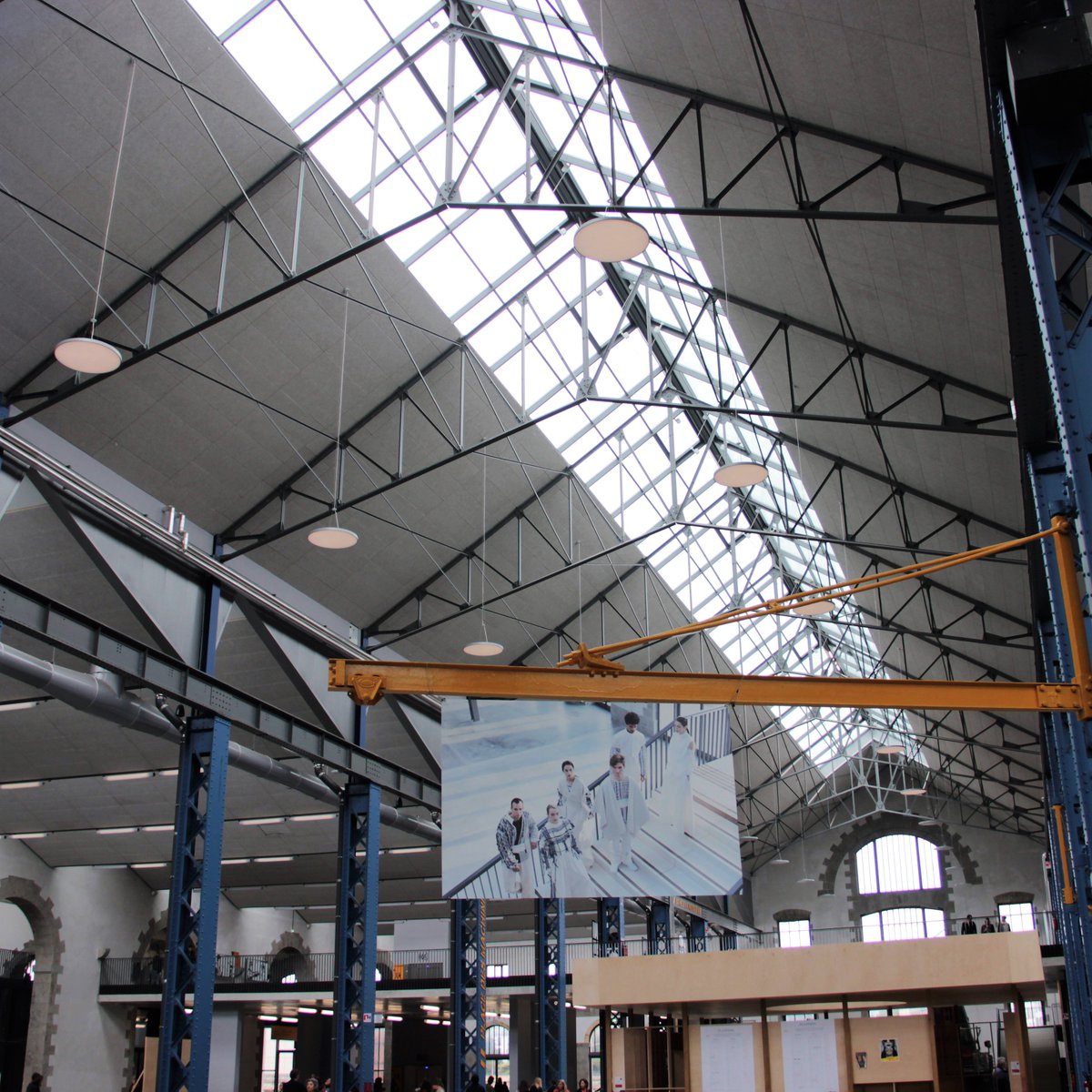 ouestelio's tweet photo. Pdt la Fashion Week #Brest l'exposition Fusion (réalisée par Image de Marque et Ouestélio) a été dévoilée @capucinsbrest https://t.co/CtC6wrqEcO