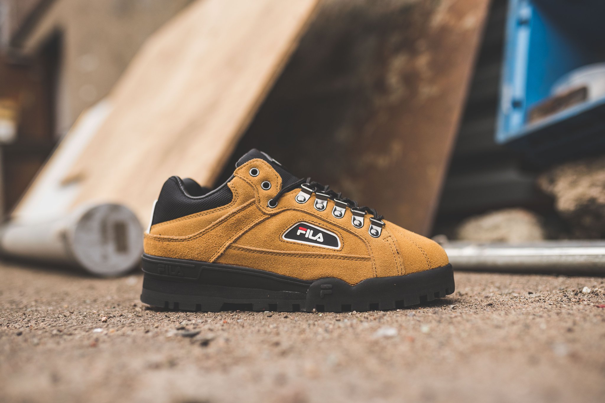 Fila trailblazer yellow top