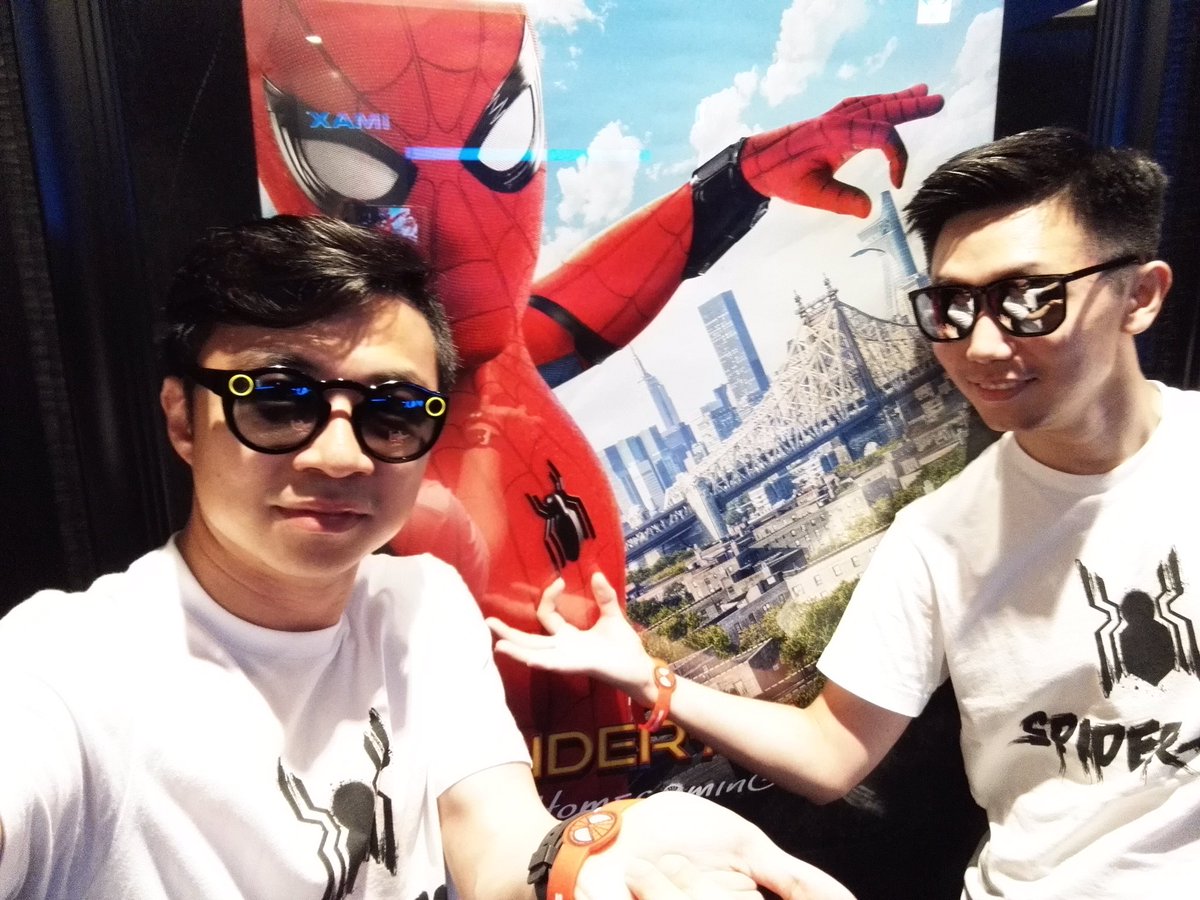 #SpidermanHomecoming 

もう9月の話だったが、一年前Captain America上映する時親友と今年一緒に東京でspidermanhomecomingを観ることを約束した、超楽しかった〜tony said:I want you to be better! 