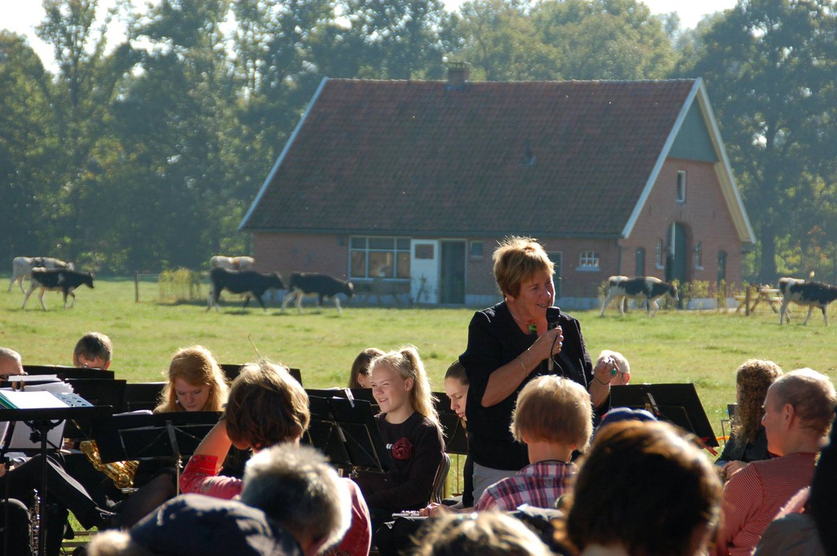 DeLuttecom's tweet photo. @twentsecultuurtocht door @SPH_DeLutte in #DeLutte is op zondag 22 okt as. Start bij @DorpshoesDeLutt Meer INFO: https://t.co/RXlUq6bLbt https://t.co/RBWyZFqVfS