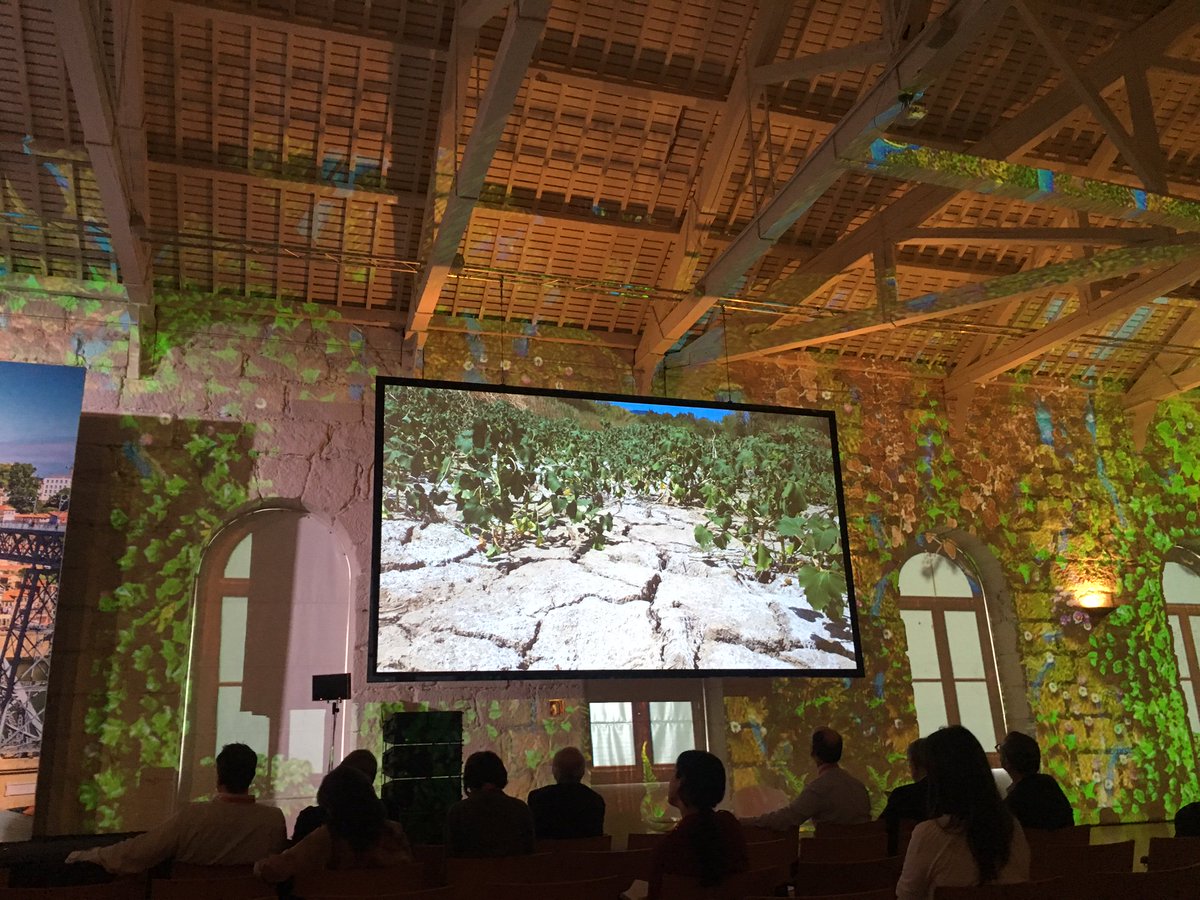 Last month we were at the #EIPWater2017, talking about #water and sharing knowledge and ideas 🌍🌊 <a href="/PortoWaterIW/">PortoWaterInnovation</a> ➡️goo.gl/49aUgr