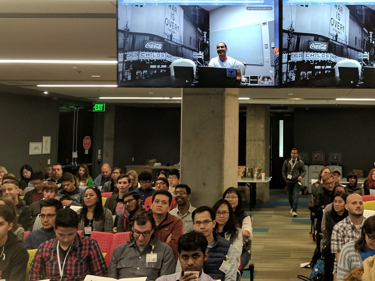 margaretmz's tweet image. Intro to Feature Engineering with #TensorFlow by @random_forests who joined by hangout from NYC! #devfest17 #DevFestSEA #MachineLearning