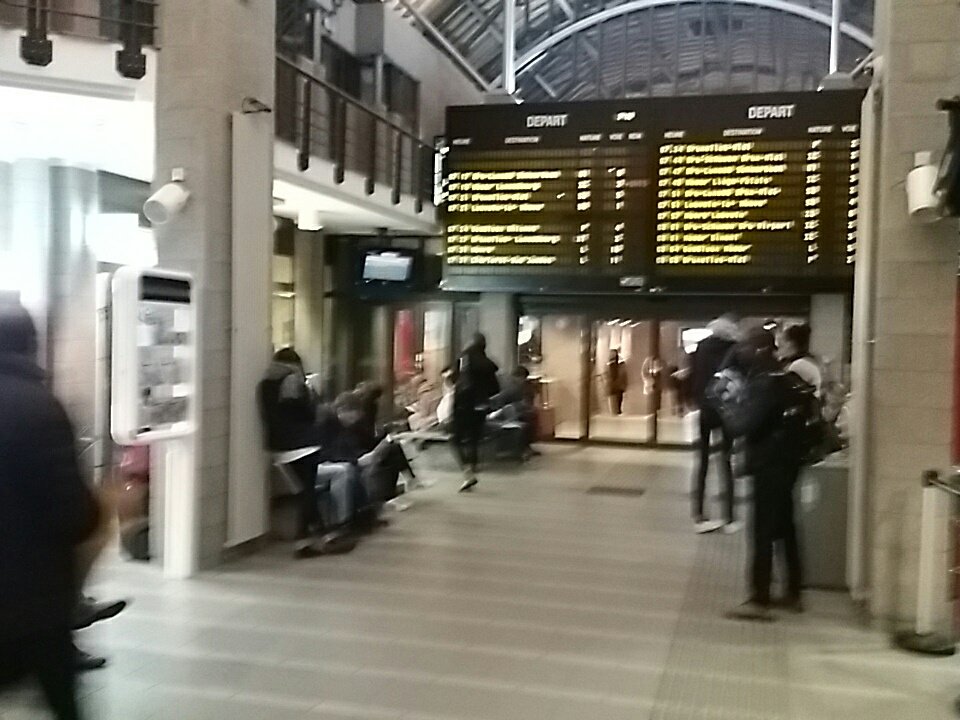 Lundi 7h20 peu d affluence gare d ottignies