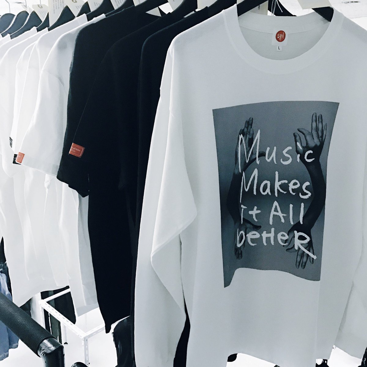 RESTORATION_HKD's tweet photo. 引き続き店内2Fにて
GENRE BNDR.（ジャンルベンダー）
POP UP SHOP 開催中！

15日19:30までの期間限定となりますので、お早めに‼︎

本日このあと19:30まで
皆様のご来店お待ちしております！

https://t.co/LKXFy2Z1pO https://t.co/S89PE4NF8k