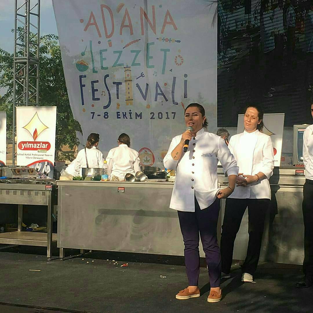 cercismurat's tweet photo. We have met with people live in Adana in the First Adana Flavor Festival at last weekend.
#ChefEbruBaybaraDemir #Adanalezzetfestivali https://t.co/jaxyyQDp2x