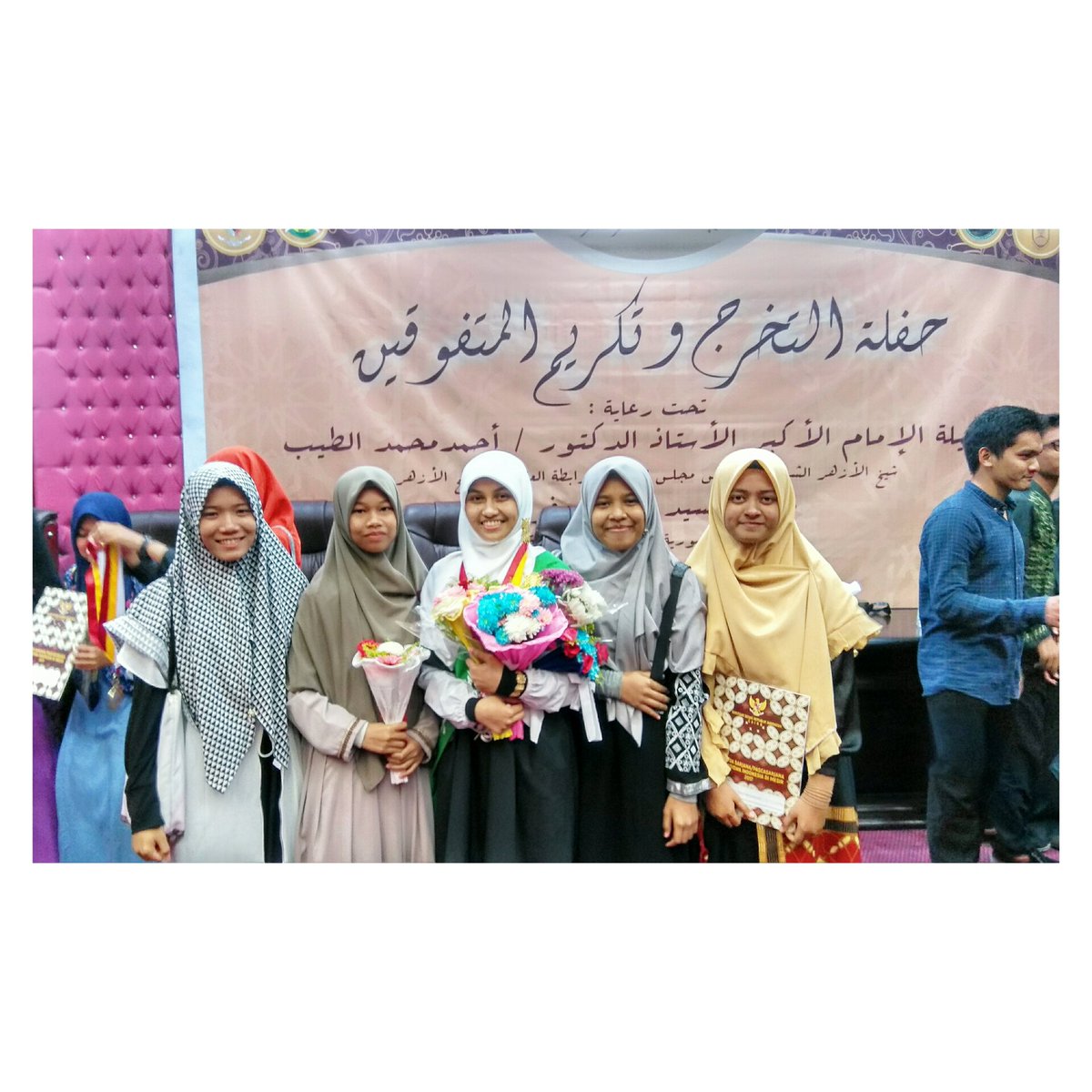 Mabruk kak.. 
Semoga ilmunya berkah dan bermanfaat😆