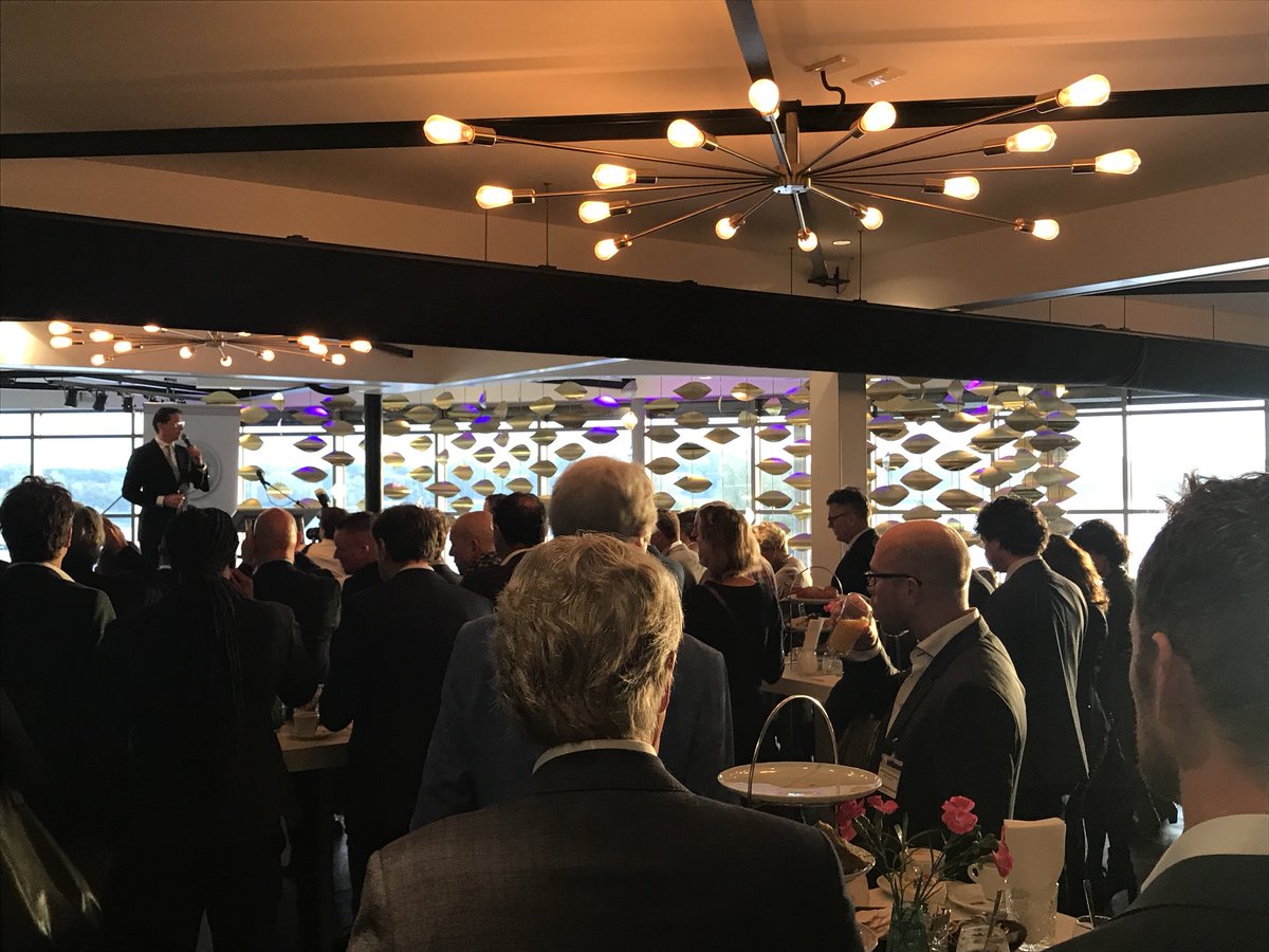 AmbassadeTwente's tweet photo. Aanwezig bij @OoRotterdam. Goed geregeld en weer genieten in de ochtend. Thema vandaag: veiligheid met loco-BGM @Eerdmans #twentse #handelsmissie #twente #rotterdam @LEDesignalmelo https://t.co/LJb4TaEdgP
