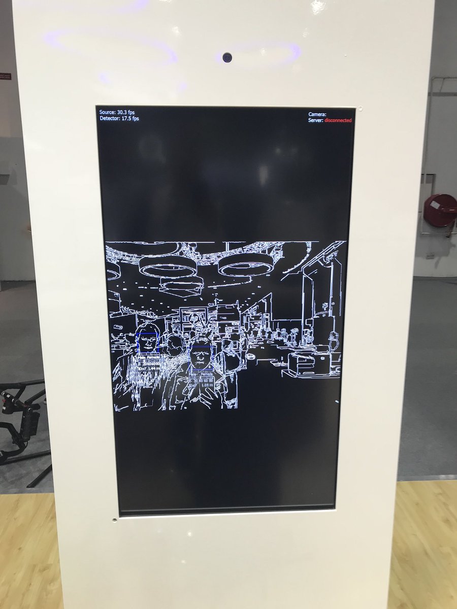 DOOHapps's tweet image. How many visitors are attending your booth? HP knows. Come see their analytics &amp;amp; KPI dashboard in hall 5 #HPGitex17 #retail #analytics