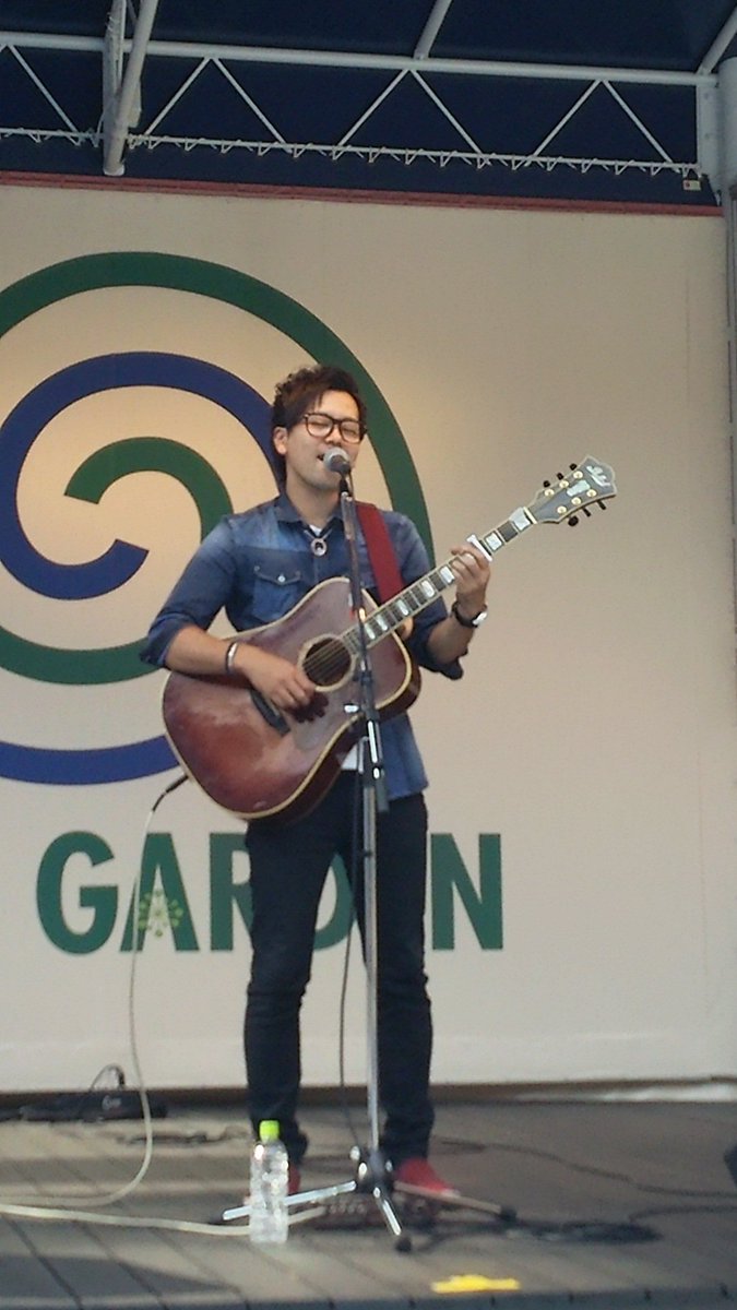 Lazward_Heart's tweet image. NewCD✨💿✨
『 music tree 』を届けるLIVE♪
２日目………………2017.10.8
   ☆LALAガーデンつくば☆
#市原マサヒロ #musictree 
#弾きがたり #ギター #LIVE♪
#音楽を届ける旅  #Songfor～