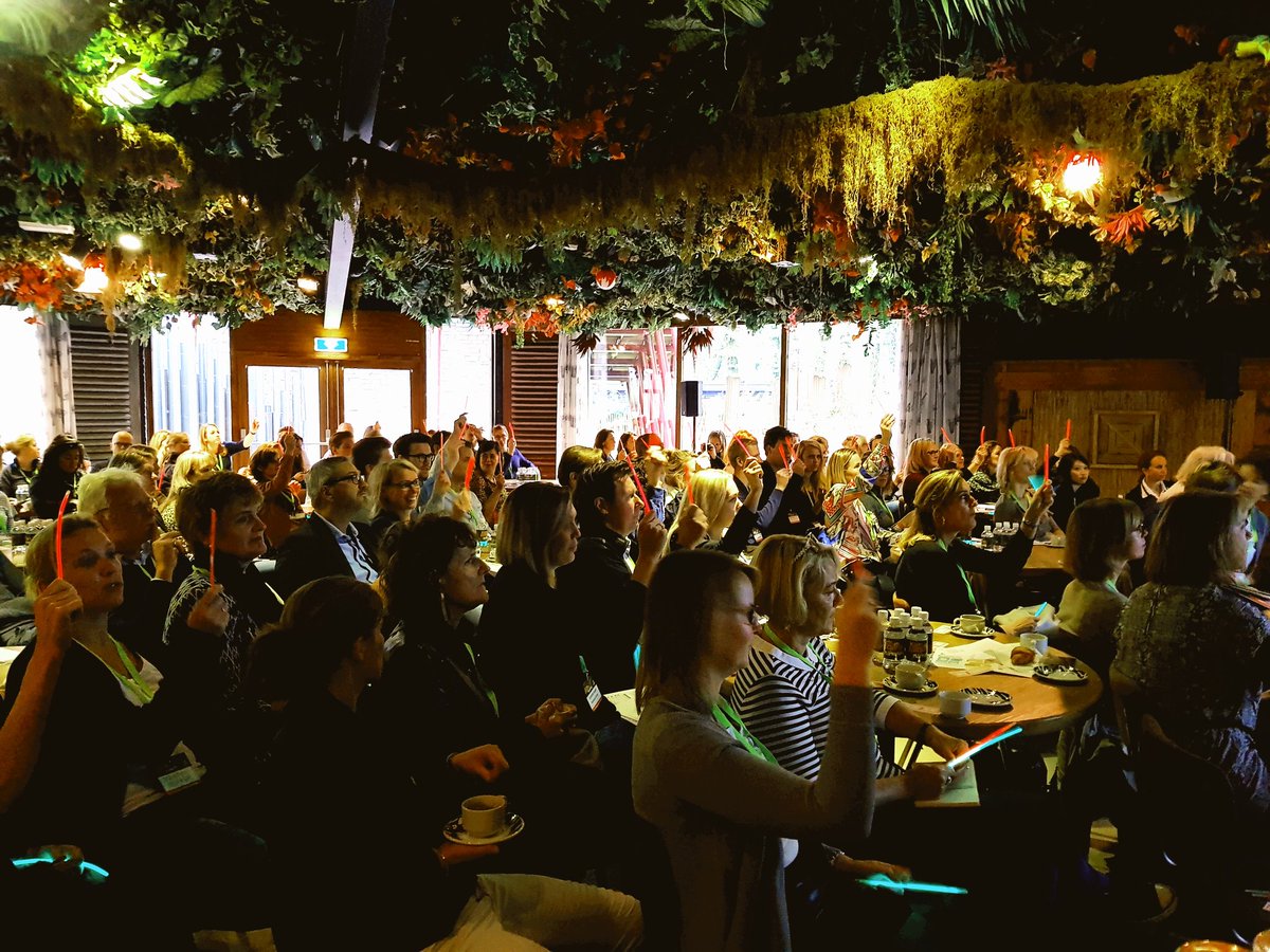 Waar of niet waar met glowing sticks van Joeri #KJ17