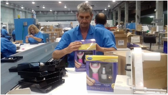 grup_cetsal (@grup_cetsal) on Twitter photo L’empresa multinacional <a href="/RBanima/">Reckitt Benckiser</a> encarrega 1 important feina de manipulats que ocuparà a 1 gran grup de l'àrea industrial de <a href="/fupar/">ffupar fupar</a>!Som-hi! L’empresa multinacional <a href="/RBanima/">Reckitt Benckiser</a> encarrega 1 important feina de manipulats que ocuparà a 1 gran grup de l'àrea industrial de <a href="/fupar/">ffupar fupar</a>!Som-hi!
