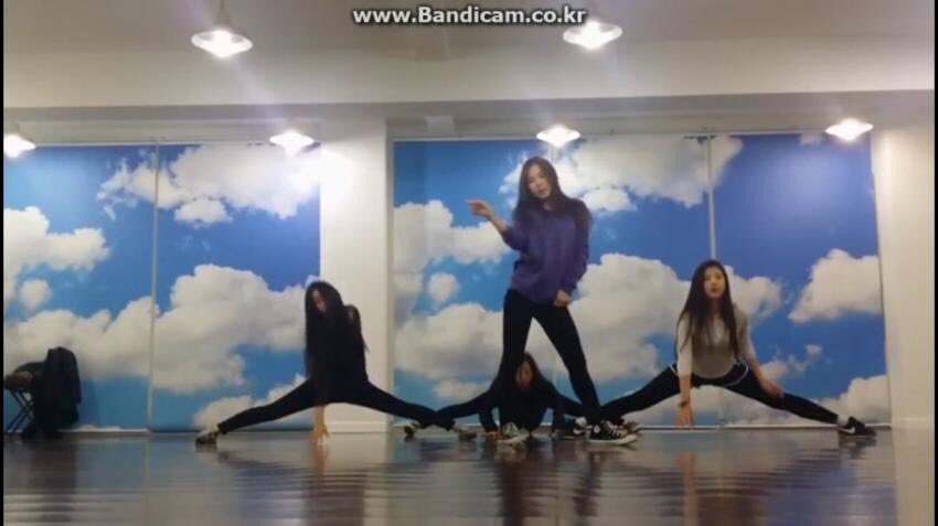 wenderland__'s tweet photo. มีอีกกี่แดนซ์ของ red velvet ที่พี่ SM เขาเก็บไว้ ปล่อยมาค่าาาาา https://t.co/mBBdaTaoYf