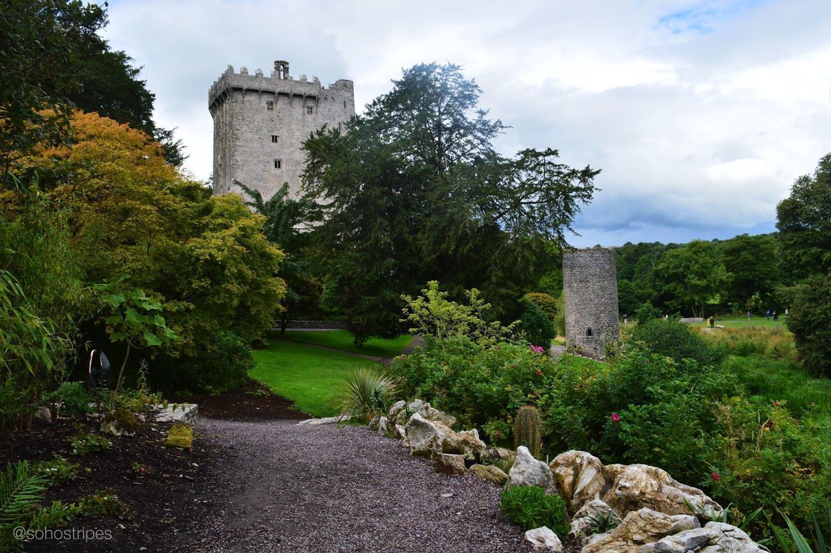 SohoStripes's tweet photo. I kissed the Blarney stone 😘

https://t.co/BizJIAL7Bn

#GRLPOWR #TheGirlGang #BloggersTribe https://t.co/WyxRKgAOxB