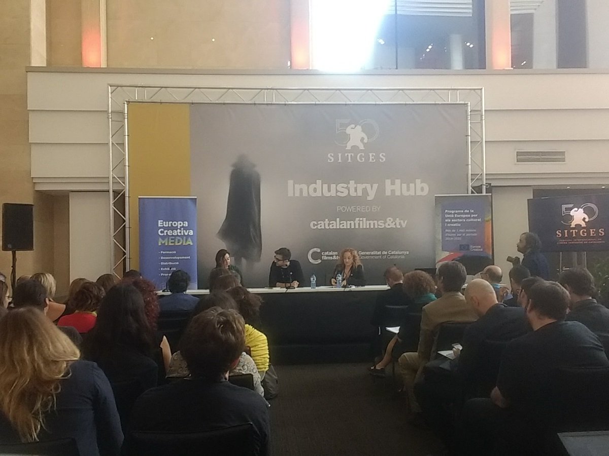 Comença la ponència de @NickAntosca sobre adaptació literària a la jornada #Tabooks #sitges2017