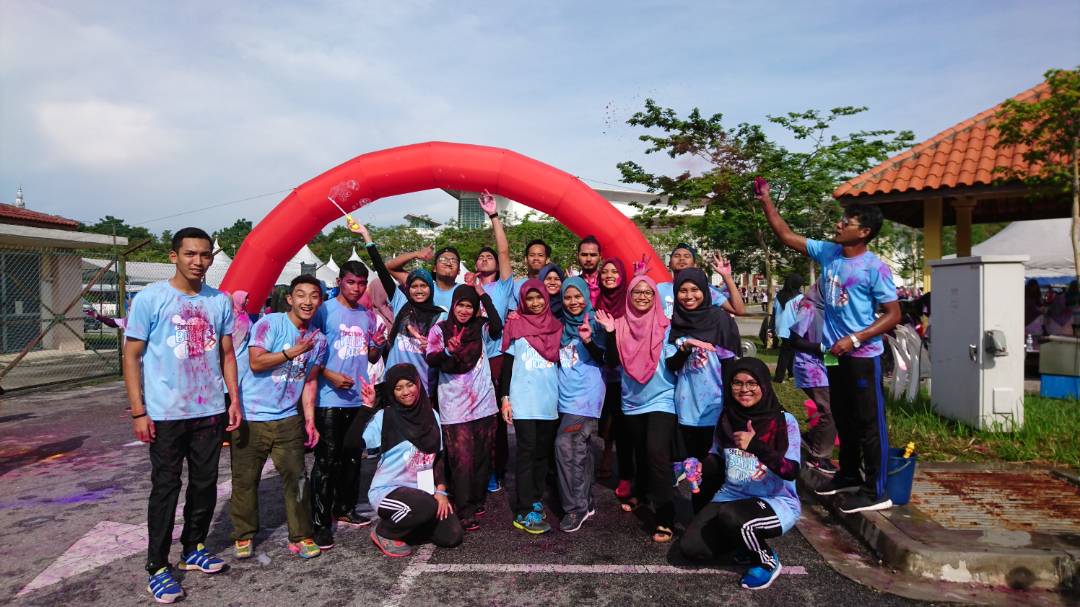 miZ_ixora's tweet photo. Crew2 Spectrum Bubble Run yg comot2 belaka.
#iceps13 https://t.co/kdZwwfJqf9