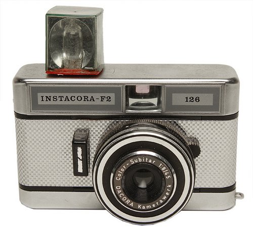 corporaltrim's tweet photo. #forgottencameras:The Instacora-F2 was a 126 #film instamatic #camera made by #Dacora #Reutlingen, #Germany in 1967 - #photography https://t.co/rGJkMlVz5w