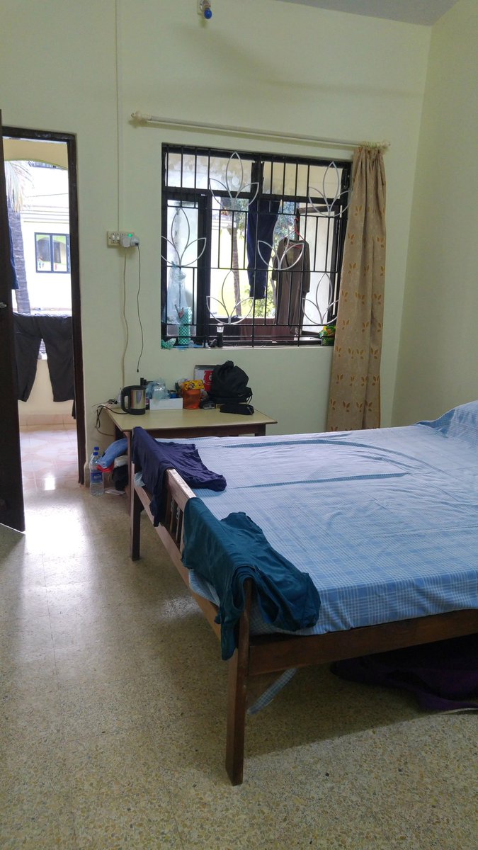 fannywaxer's tweet photo. Our little room in india #backforxmas https://t.co/P4WztWdeqx