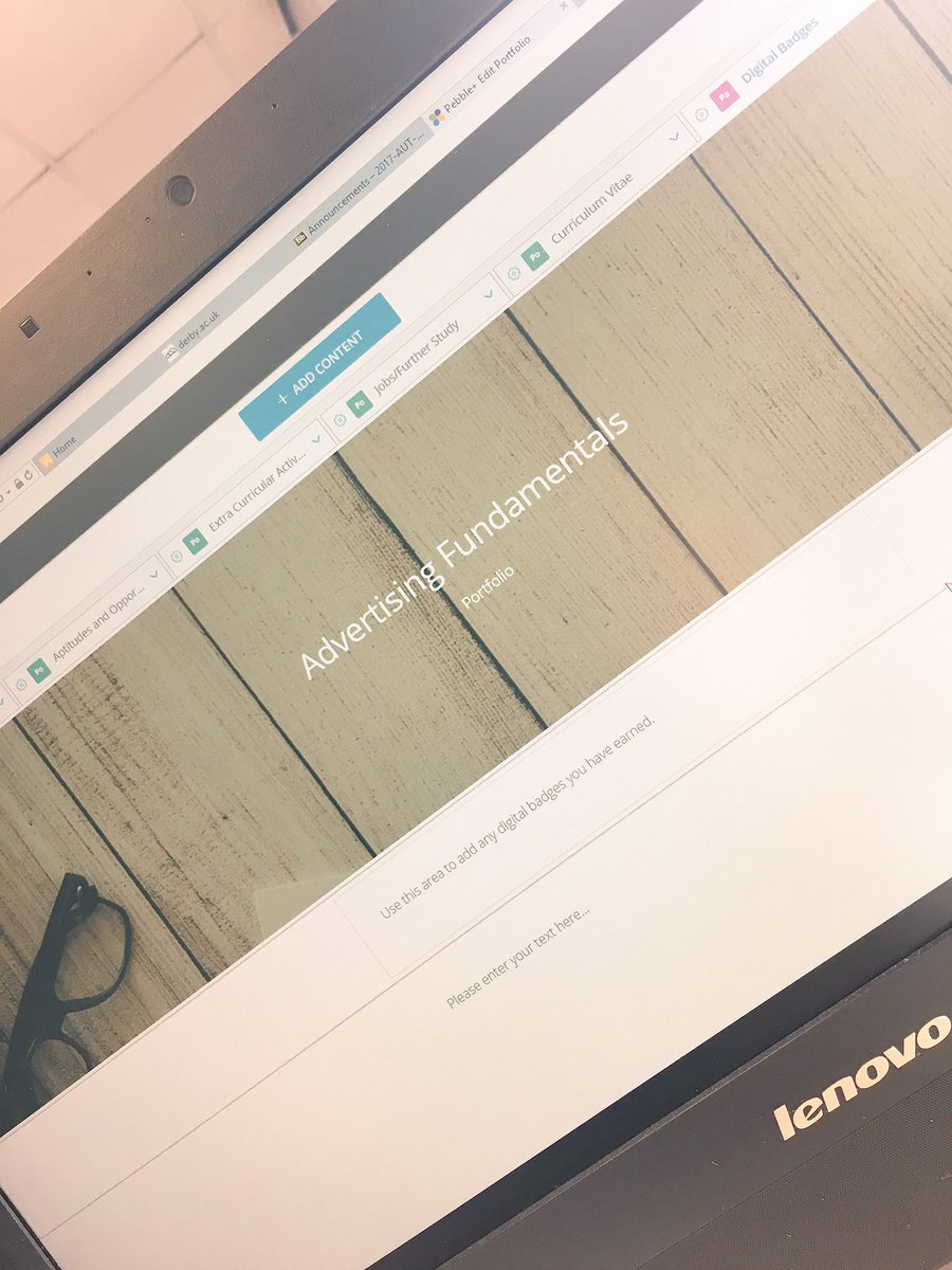 edwards_imogen1's tweet photo. Working on my Advertising Fundamentals portfolio. #PabblePad #AdvertisingFundamentals #studentlife @DerbyUni https://t.co/4Wj5X6xEuP