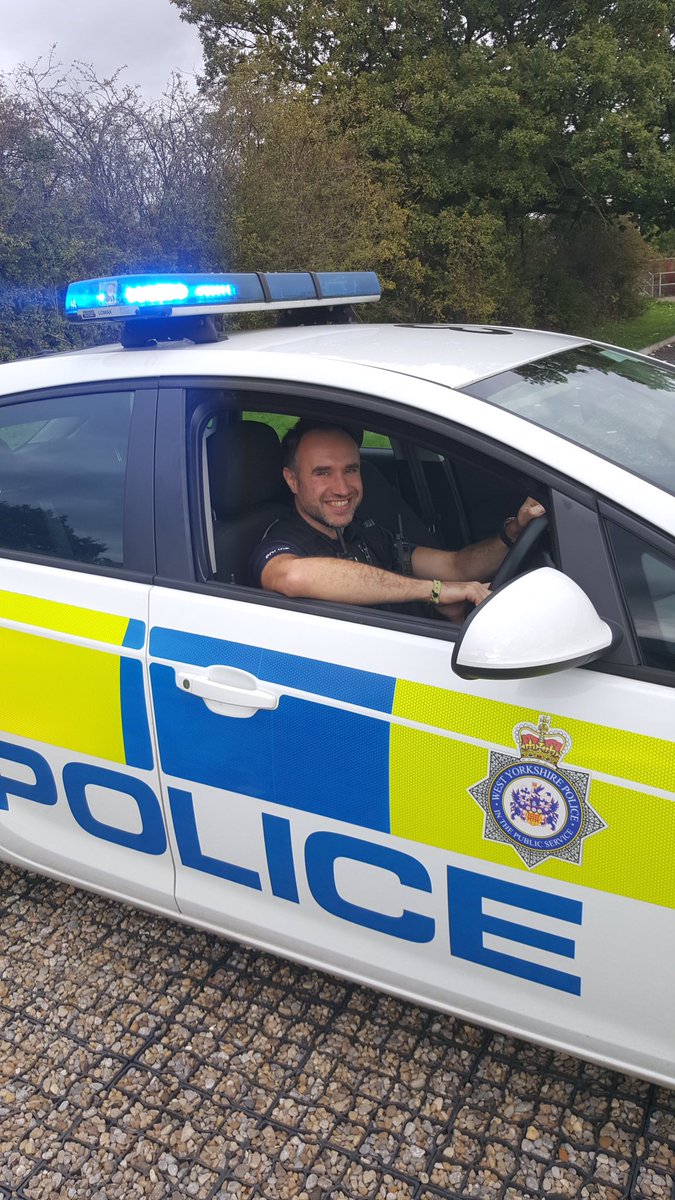 WYP_Specials's tweet image. Congratulations to SC Crossley on passing his response driving course and thank you to @WYP_Driving. #safeandefficient
