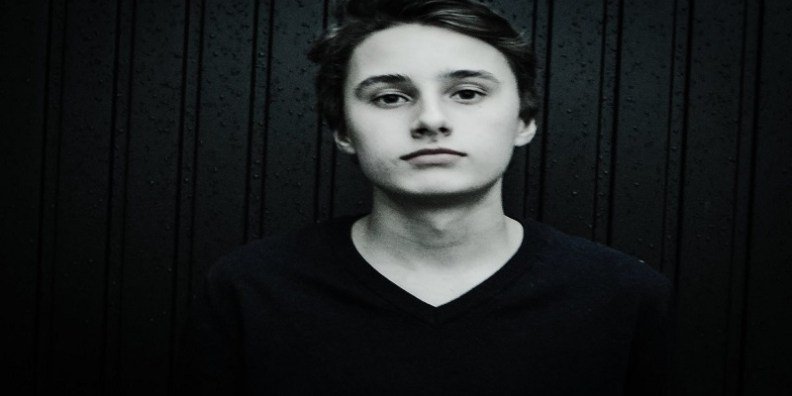 beatandmix's tweet photo. El joven productor Mark Villa vuelve con su nuevo trabajo 'Atlas' a través de @MixmashRecords > https://t.co/4kfSbmWEPT https://t.co/1zggjE8FRF