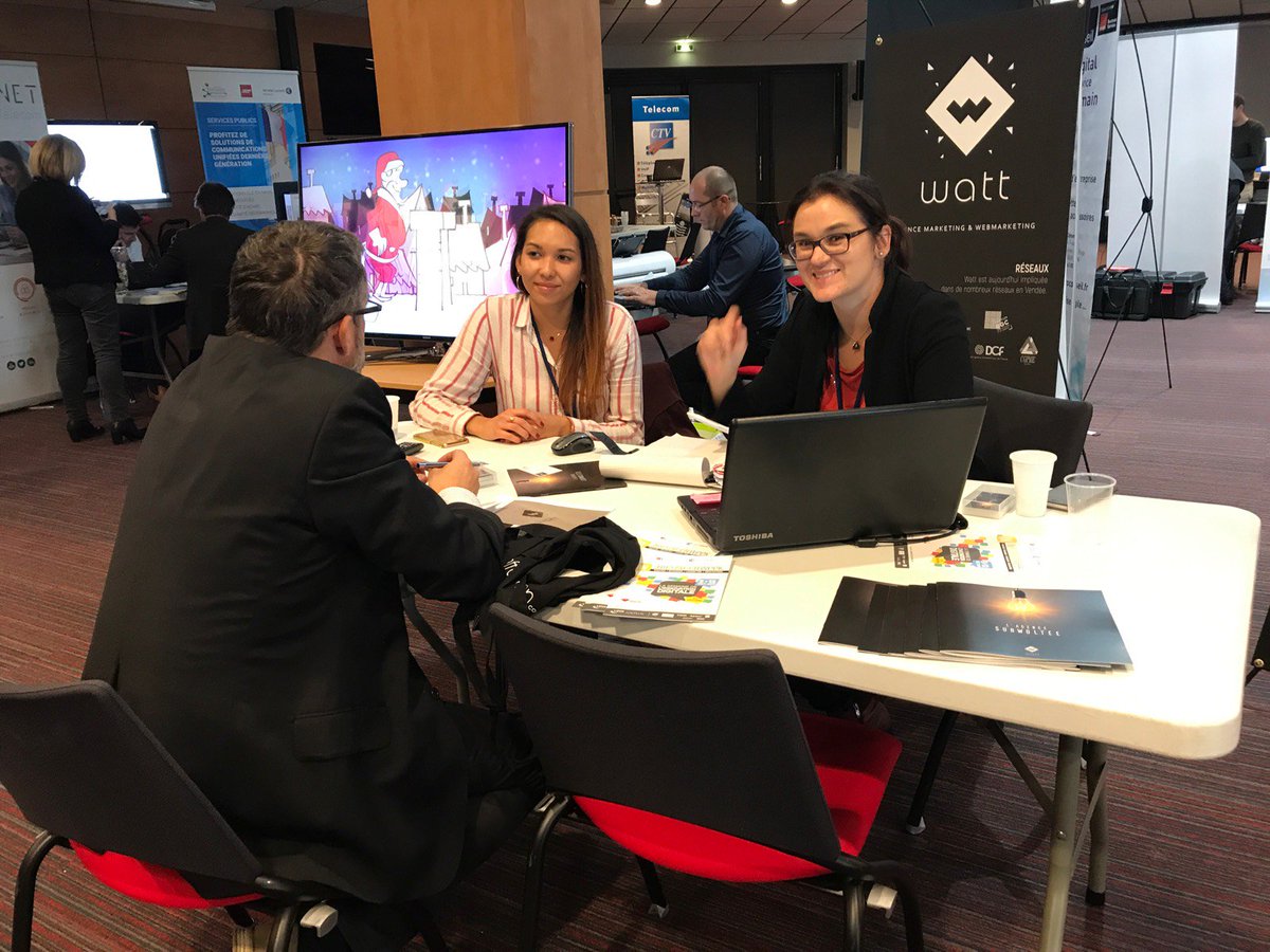 ModeratoSocial's tweet image. Au #VendeeDigitalDay on croise @wattcomm qui vous accompagne pour votre #communicationdigital