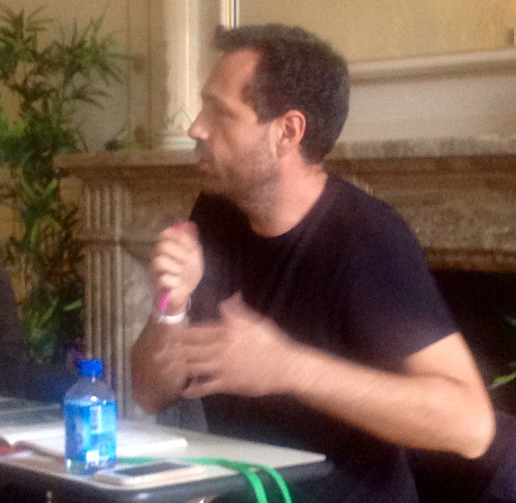 PatrickFavrel's tweet photo. #addiction & exclusion Est-ce du #WorkingFirst ou du #HousingFirst ou bien un changement de paradigme ? La question est posée @TAPAJFrance https://t.co/DlTmq69goe