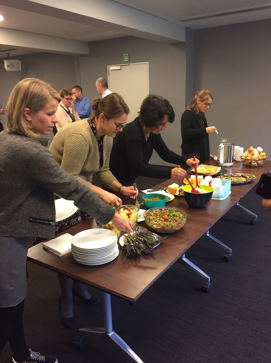 ourjob2's tweet photo. Private Banking Antwerp has cooked vegetarian dishes &amp; shared with 14 colleagues! A very nice way to better get to know each other #ourjob2 https://t.co/VxIxaGi10H