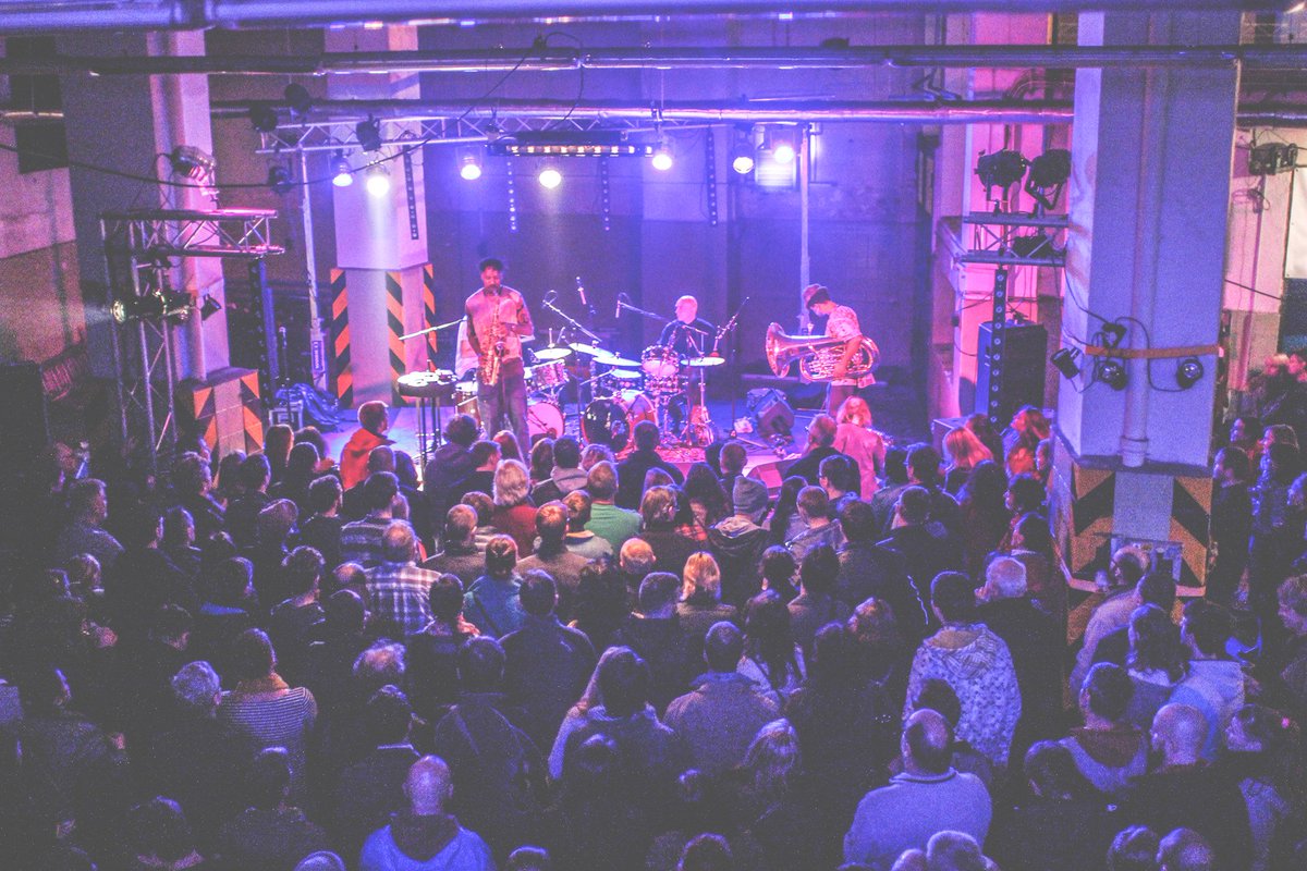 Jazz Goes to Town uvádí/: offprogram/ vstupné dobrovolné.
10/10 Cantina Band 
11/10 Molotow Moloch Quartet 
12/10 Project: Portraits in Jazz