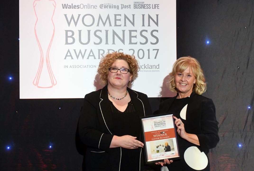 GowerCollegeSwa's tweet photo. Our Vice Principal Kay Morgan presenting the Lifetime Achievement award to Gaynor Richards @SwanBayBusiness. Congratulations! #WIBAWales2017 https://t.co/IttNQwMgIw