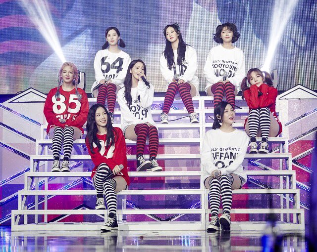 Teletopbieszz's tweet photo. ขอบคุณ SNSD ที่ทำให้รู้จักKPOP ขอบคุณที่มอบความสุขให้มาหลายปี ขอบคุณสำหรับทุกอย่าง ขอบคุณทิฟฟานี่ ซูยอง ซอฮยอน 💔😩😭😂 #SNSD https://t.co/PhVT6Bx3WL