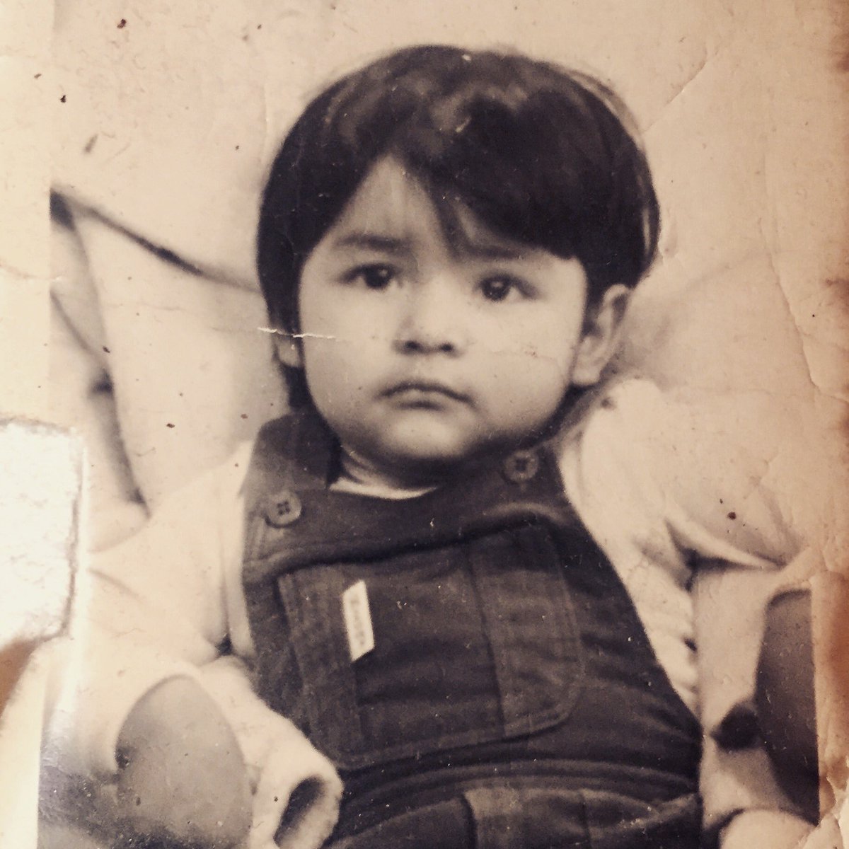 lussifer_'s tweet photo. Sono sempre stato un bimbo un po' malinconico...
#goodolddays #anoldme #instapast #instakid #oldphotos #alessandrolussiana https://t.co/grUWoATmL5