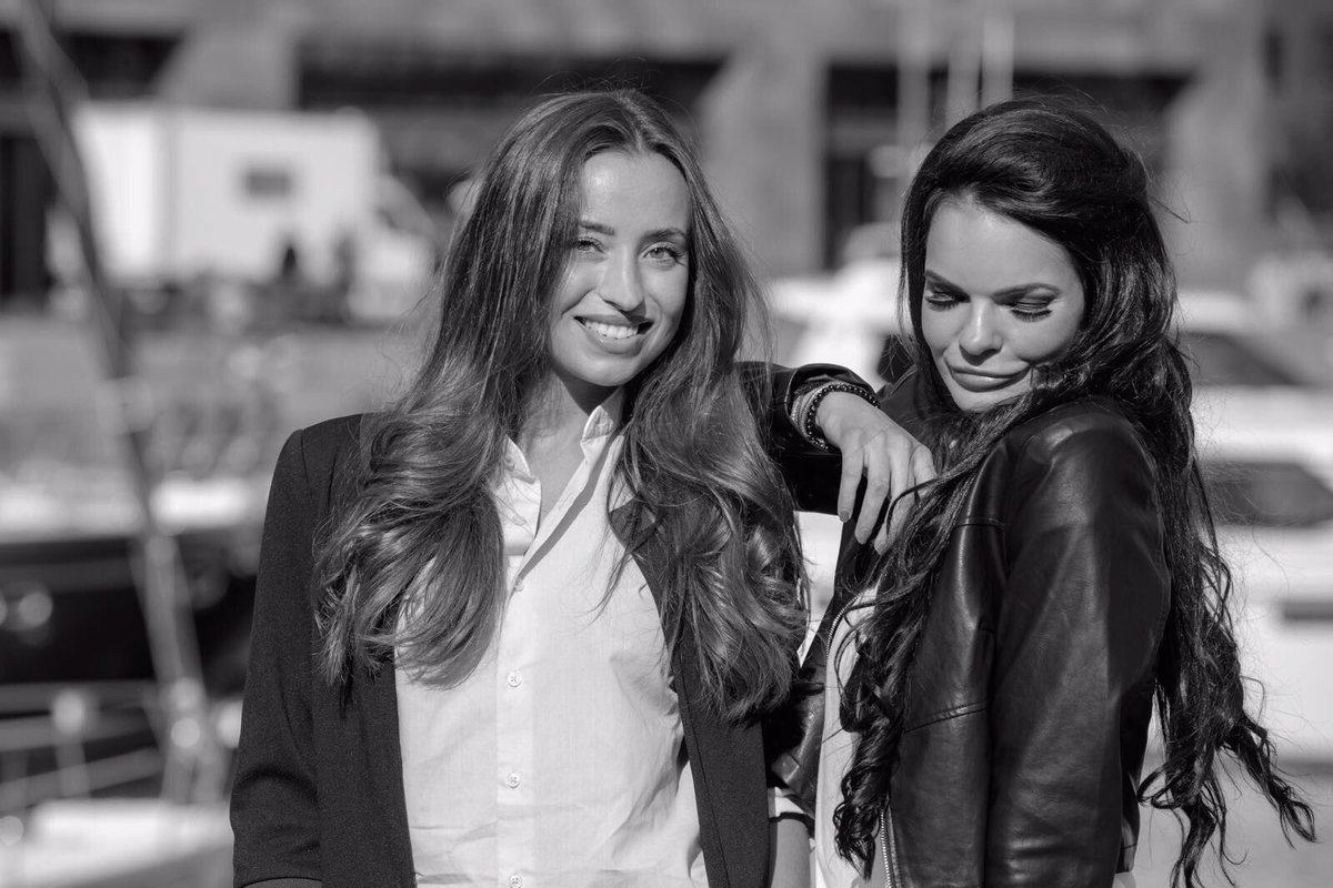 2_EMPRESS's tweet image. Monday funday because we have a new mixtape ready for you guys! 😎🎉 Go check our soundcloud and start the week right!