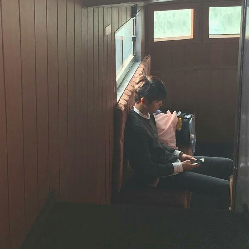 DLsElmEVAAAoOiZ.jpg:large