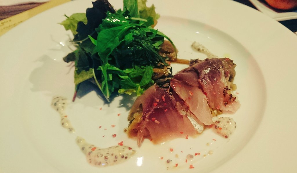 sb_thunder's tweet photo. 夜のお料理はセットにした。前菜は松前サバの燻製(*'-') #gem4 https://t.co/7G6XPWvYyX