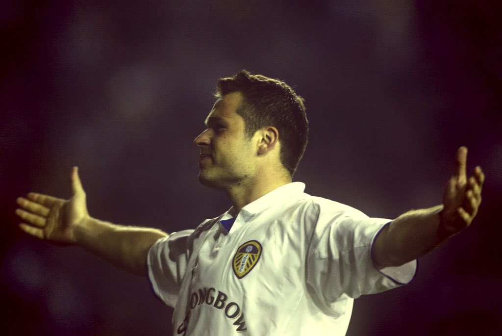 Happy 42nd Birthday  to Leeds United legend Mark Viduka 
 240 PL Appearances
 28 Assists
 92 Goals 