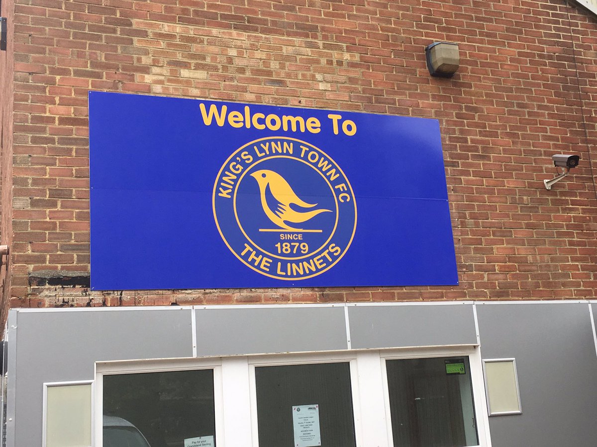 CGoreham's tweet image. Significant double signing about to be announced by @officialKLtown. Grant Holt AND Simon Lappin. Watch LIVE here:  m.facebook.com/bbcradionorfol…