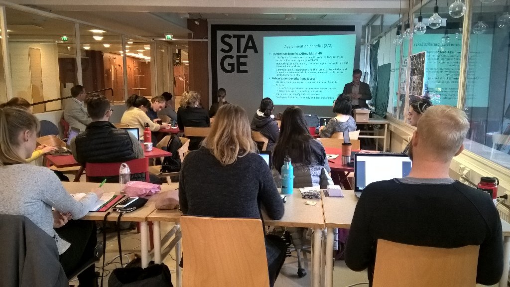 USPHelsinki's tweet image. Seppo Laakso explains the #paradox inherent in solving #urbanproblems: Problems re-emerge in an attractive city.