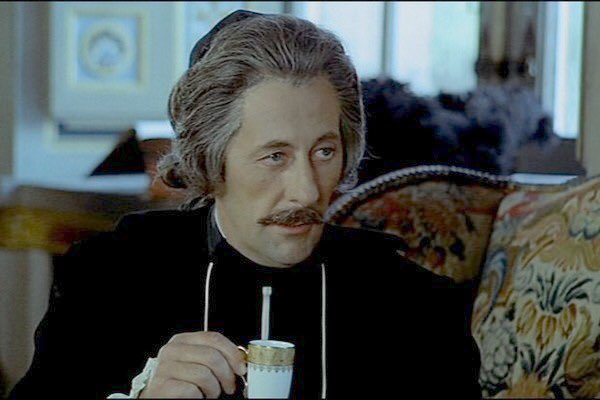 philippe_rouyer's tweet photo. "Les battants me gênent, c'est peut-être pour ça que l'échec me fascine Comme acteur, je suis aux antipodes du héros positif" #JeanRochefort https://t.co/rHzRMB0FzD