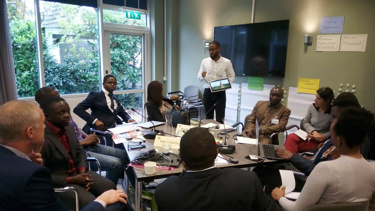 Experience sharing on challenges &amp; success factors relating to revenue generation at #ICT4AgOutlook #ICT4Ag