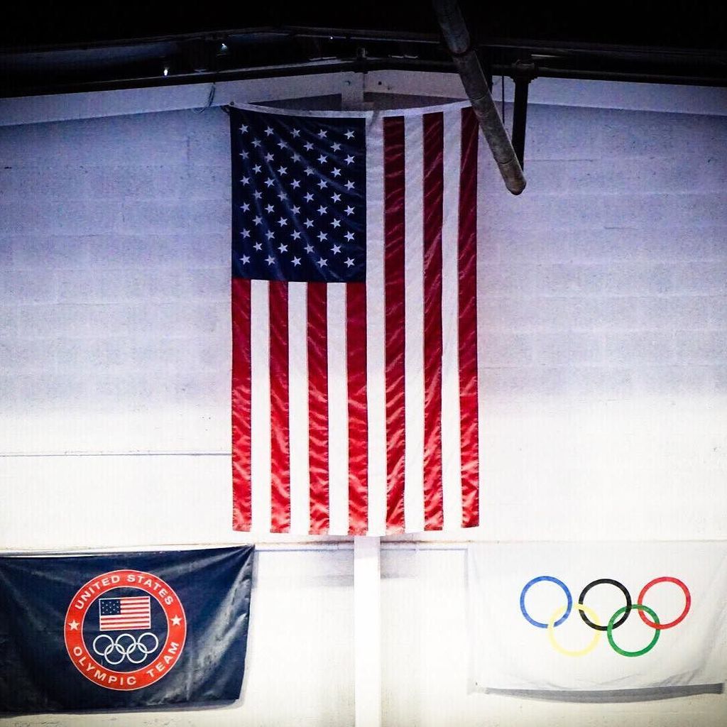 SEAS2028's tweet photo. Monday Motivation 🇺🇸. Like those before us, we get to practice under these flags nearly every day! #mygym #thegymn… https://t.co/Yv6NrqDeP9 https://t.co/EvUTfXSsLW