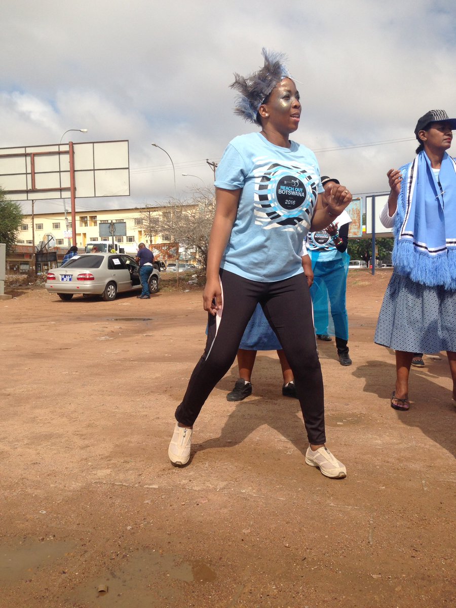 CeMochudi's tweet photo. We had an amazing wellness day for our reach out 2017 launch⚡️ https://t.co/IpgC1o9yRe