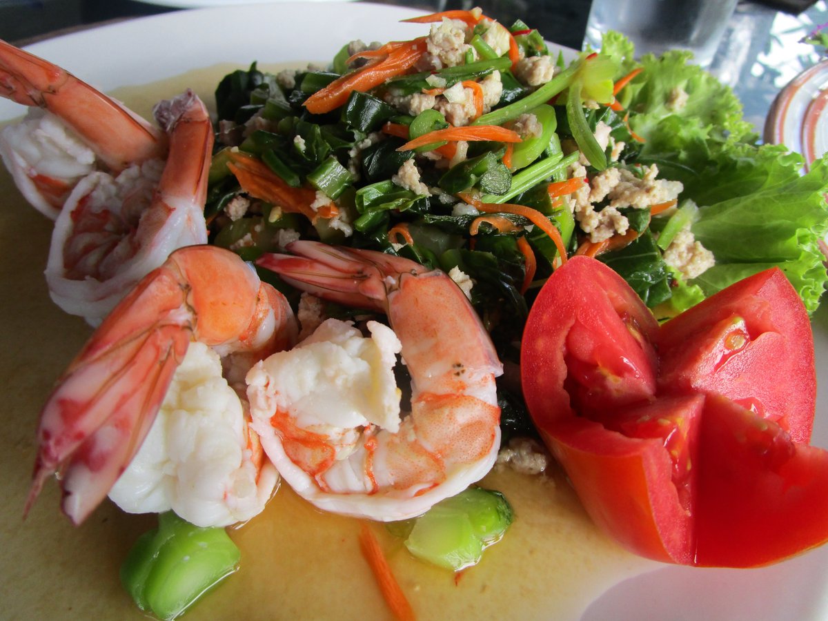 Thai_Food_Chef's tweet photo. Learn to cook Thailands most celebrated meal @Thai_Food_Chef 
#foodie #chef #Thailand #thaifood #Phuket #foodpic #PhuketThaiCookingAcademy https://t.co/R3cpJIbrAV