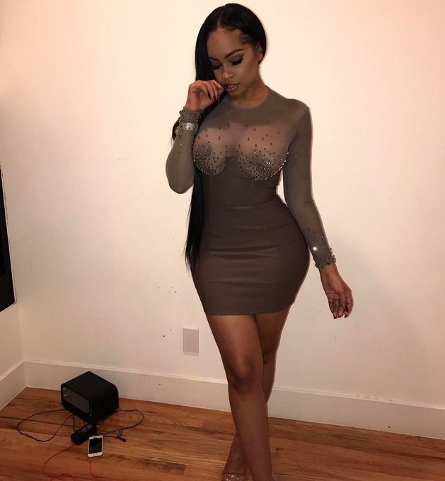 That speaker ruined my pic lol #FAME https://t.co/2sCgy1uMZk<a href="/tag/fame"class="tags">#FAME</a>