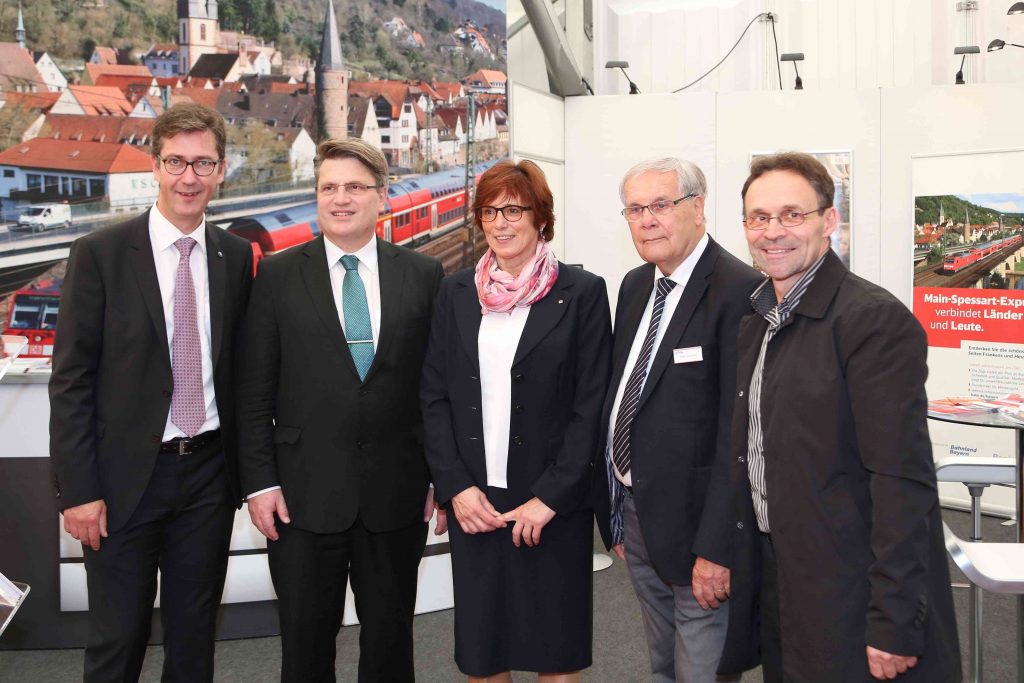 mainlike's tweet photo. 103.000 Besucher auf der Mainfranken Messe https://t.co/Gh3gA1Er1n #mainfrankenmesse #dbregio #würzburg #wbausback https://t.co/8oEDVG54n0