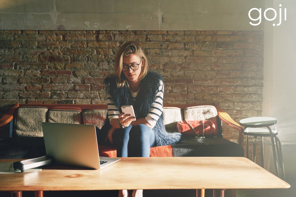 Hi_Lowly's tweet photo. ArrΓͺtez de paniquer ! Goji est lΓ pour vous rappeler les appels importants. #GojiLife #work #NewTech https://t.co/c5b5SVvLf4 https://t.co/j2FI7m7jTG